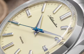 Abbraccia la tendenza con ADDIESDIVE AD2026: con un sorprendente quadrante color crema