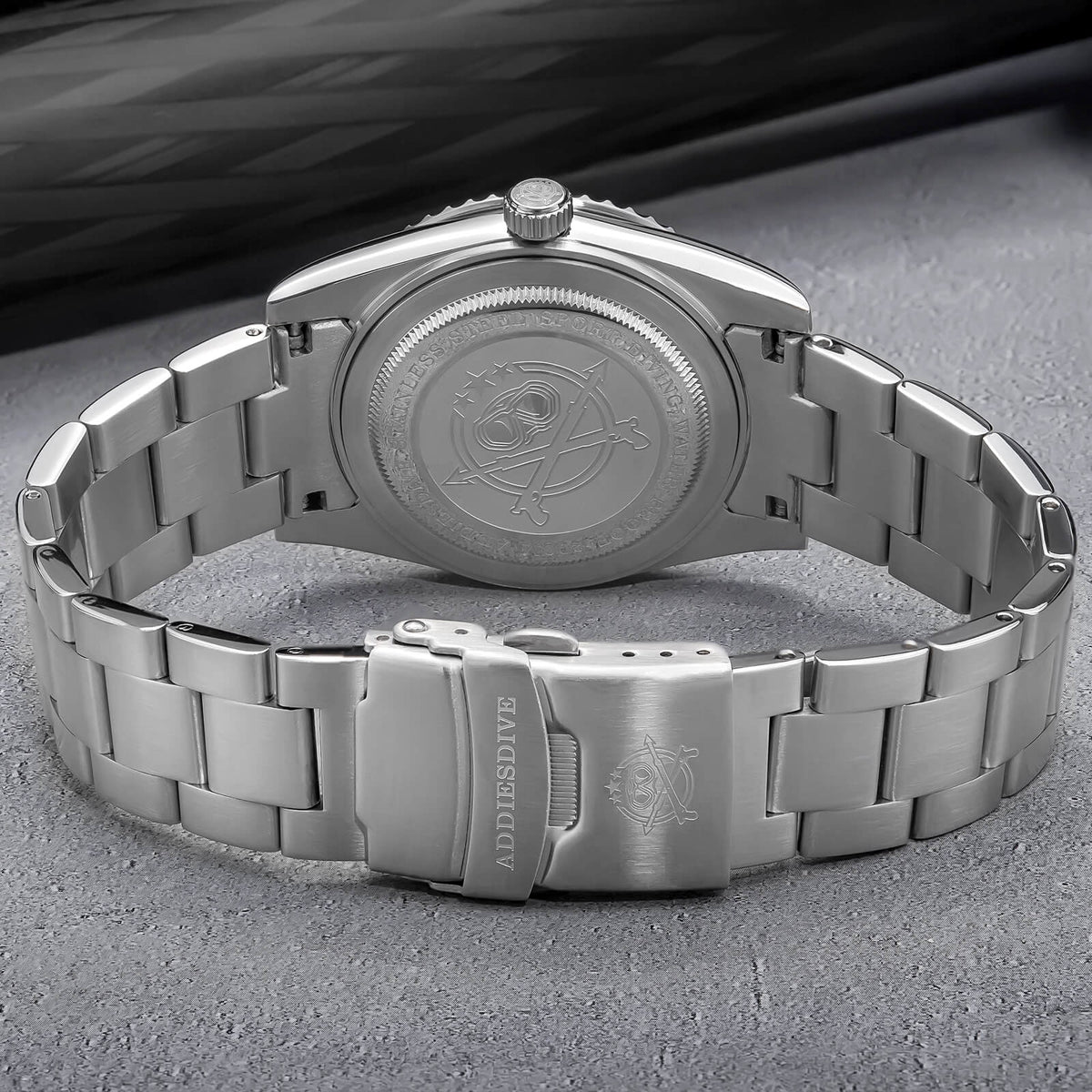 🔥SALDI D'AUTUNNO 🔥 ADDIESDIVE Orologio al Quarzo da 39 mm con Lunetta Girevole Bidirezionale AD2068