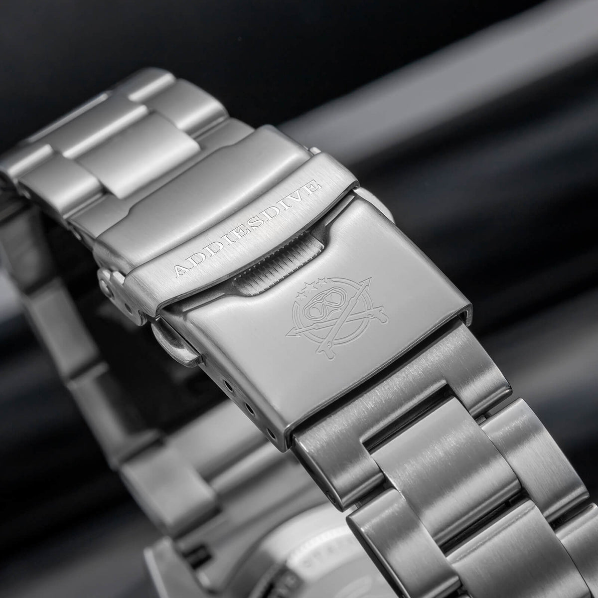 ADDIESDIVE Orologio al Quarzo da 39 mm con Lunetta Girevole Bidirezionale AD2072