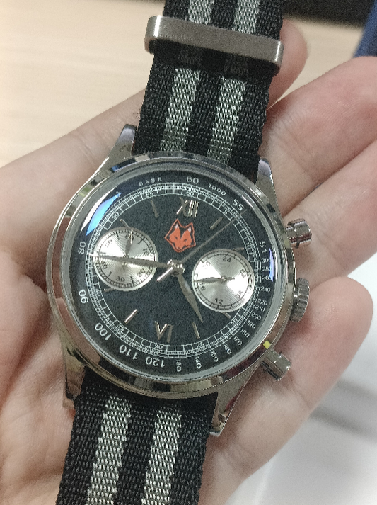Esclusiva Addiesdive: logo personalizzato sul quadrante del tuo orologio in qualsiasi colore
