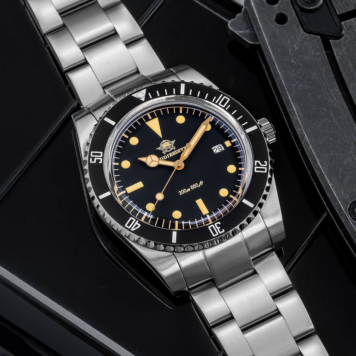 ADDIESDIVE Orologio al Quarzo da 39 mm con Lunetta Girevole Bidirezionale AD2072