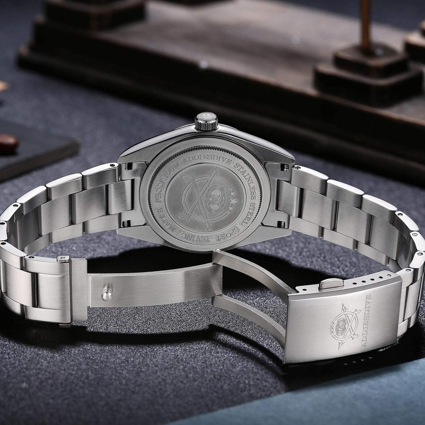 Orologio ADDIESDIVE 36mm AD2556 Automatico Stile Explorer con Movimento ST2130 e Vetro Zaffiro Bombato