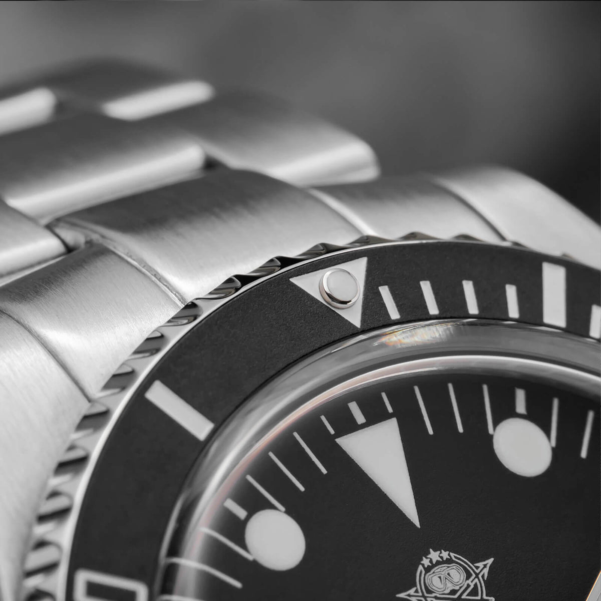 🔥SALDI D'AUTUNNO 🔥 ADDIESDIVE Orologio al Quarzo da 39 mm con Lunetta Girevole Bidirezionale AD2068